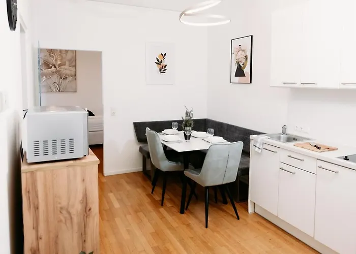 Free Parking, Nespresso, Netflix Wels